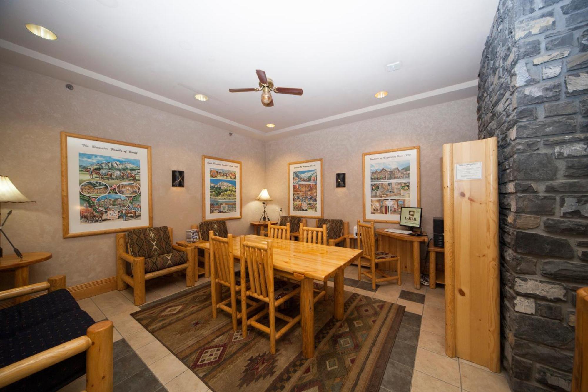 Brewster Mountain Lodge Банфф Екстер'єр фото